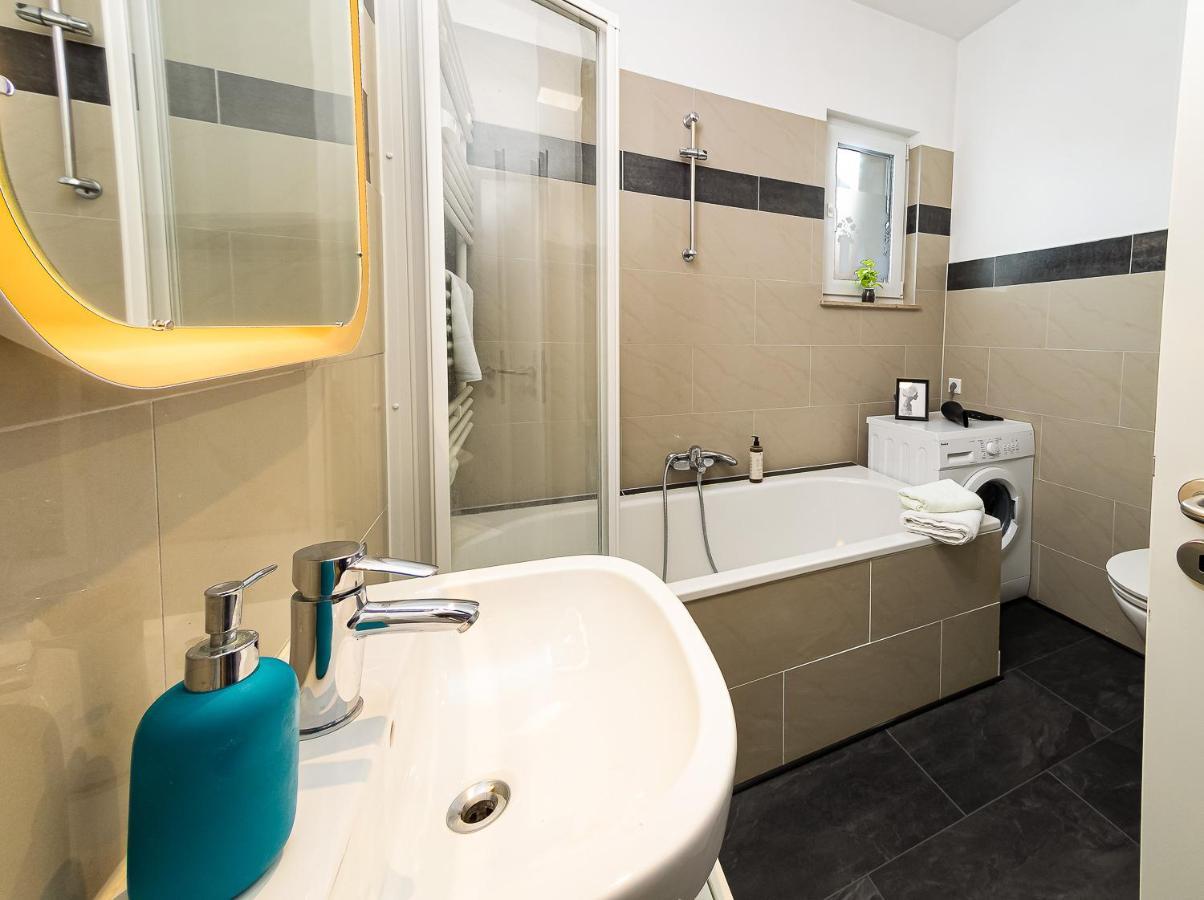 Fabelhafte Apartments Zum Wohlfuehlen Mit Junik Apartments ドゥイスブルグ エクステリア 写真